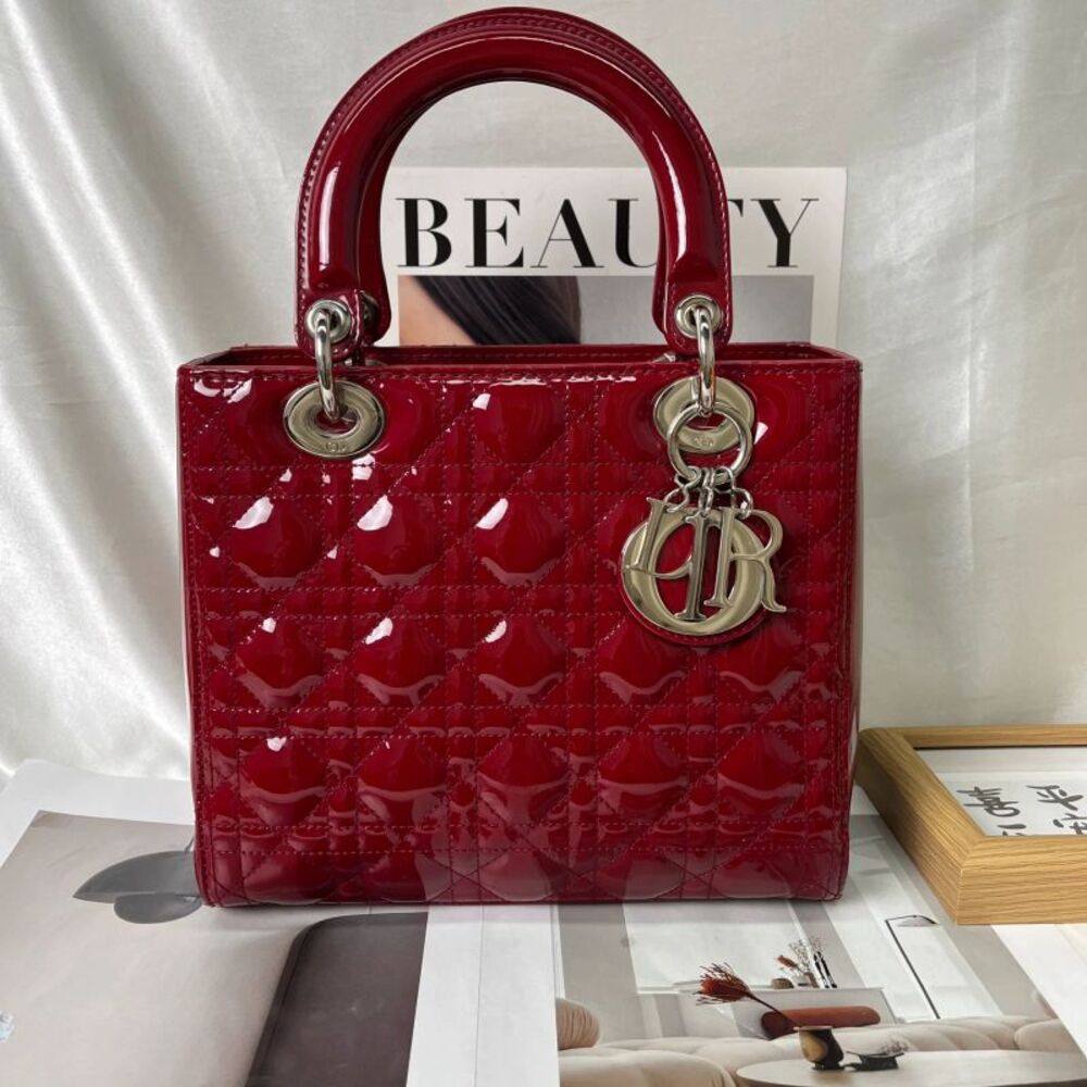 Dior Women Pre-Loved Bag Very Good Condition - Picture 2 of 9